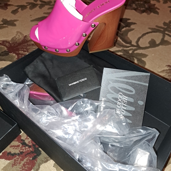 Shoes - Picture 8 of 14